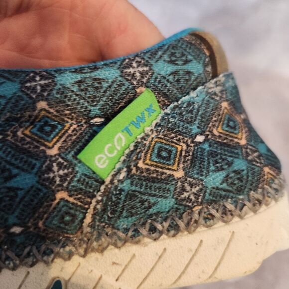 Twisted X Eco Patterned Casual Shoes with Blue Accents Size 6.5 - Picture 5 of 9